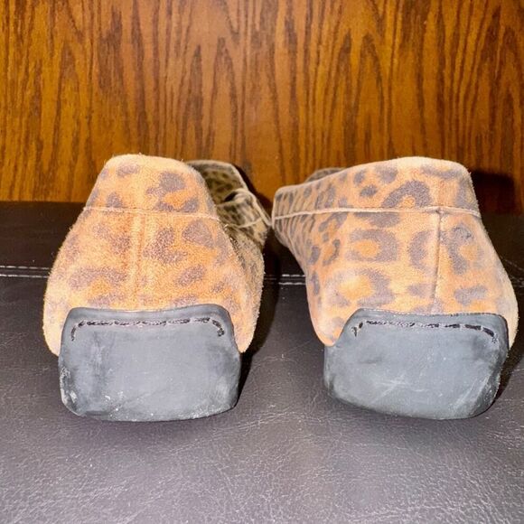 Stuart Weitzman Buckleberry Brown Black Cheetah Print Suede Loafers - Size 6.5 - Picture 8 of 11